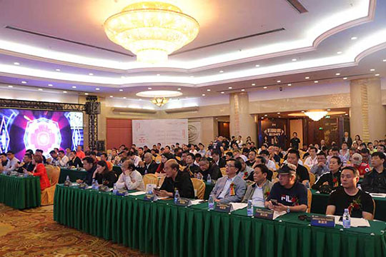 LED new product launch conference | Dragon travels the world, shines on the stage!