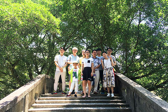 Steal a Half Day of Leisure -- the LCF R&D Center Team Building Activities Steal a Half Day of Leisure -- the LCF R&D Center Team Building Activities