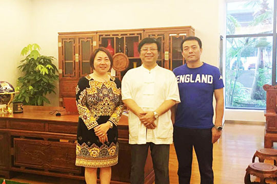 Descendants of Confucius, Mr. Kong Weike, a well-known cultural artist, is a guest at Lianchengfa