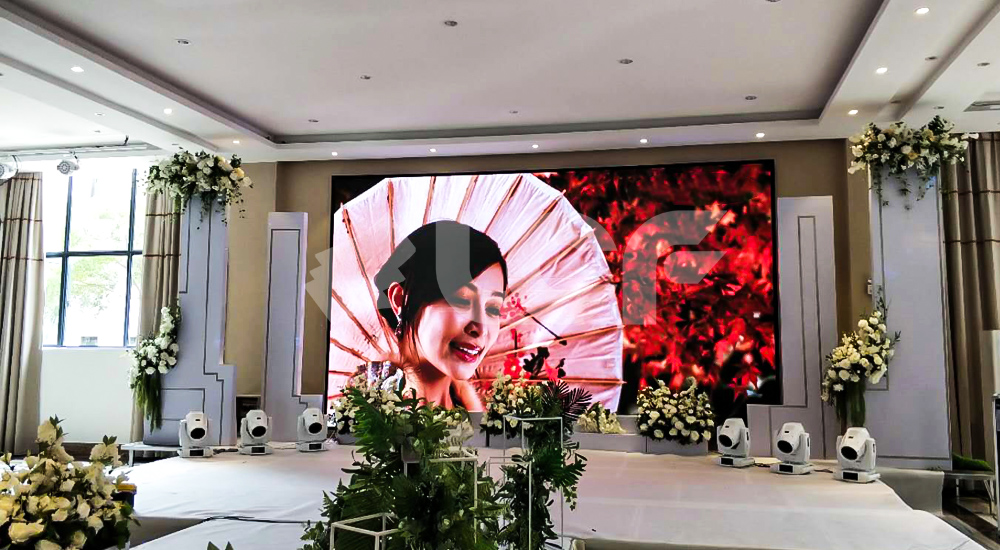 武汉诺亚酒店P3全彩LED显示屏项目.jpg