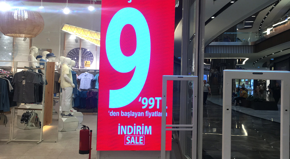 Indoor full-color LED display project of a shopping mall in Turkey