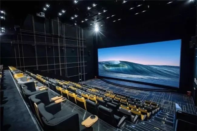 Domestic LED Movie Screens Enter Hollywood: How to Coexist Harmoniously with Cinemas?